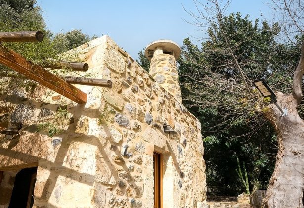 1o δωμάτιο σκάλα